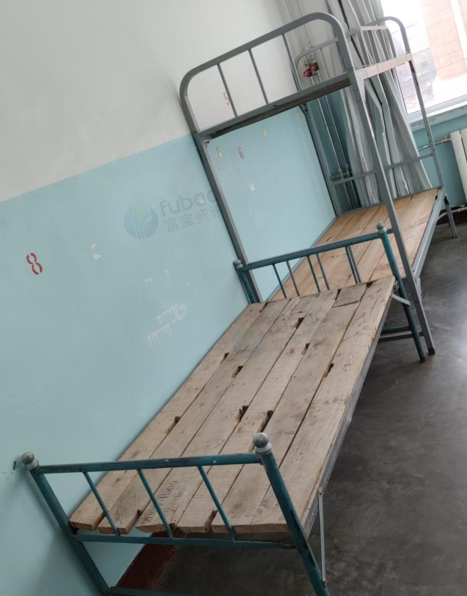 12月31日吴忠学校课桌、凳、办公桌等报废资产处置项目转让公告