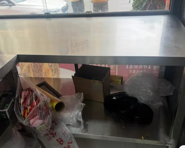 贵阳地区处理商用电器一批、消毒柜、冰箱、电磁炉、切片机等