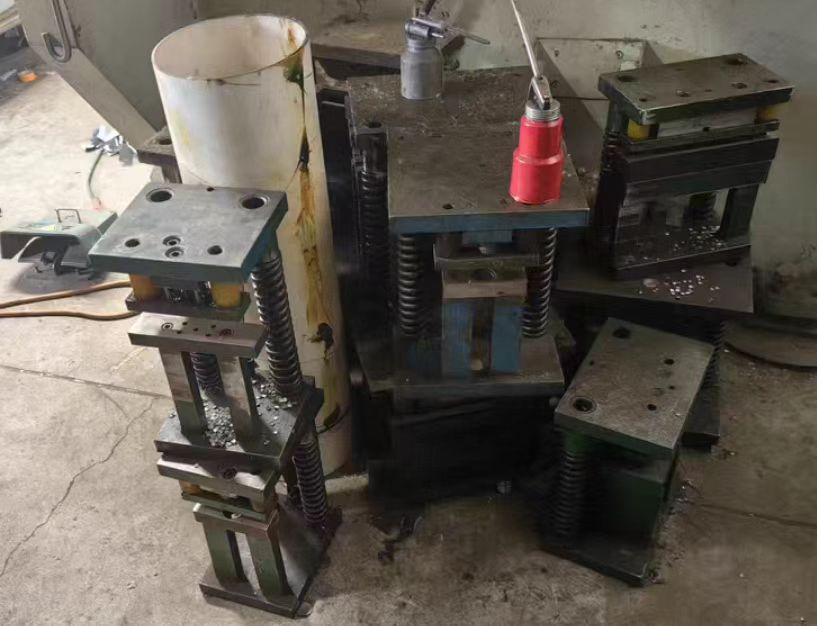 洛阳地区闲置处理滚边机、折弯机、冲床、压力机、冷压机等