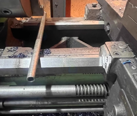 黔南地区处理自用大连Cd6140A两米车床