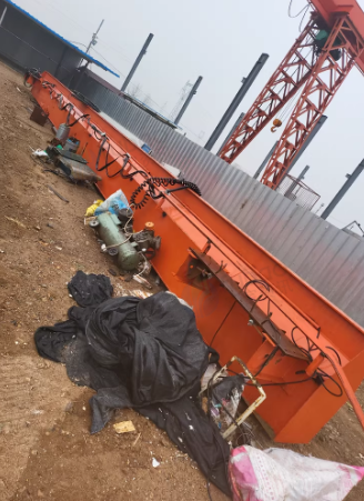 烟台地区因换场地处理18米龙门吊