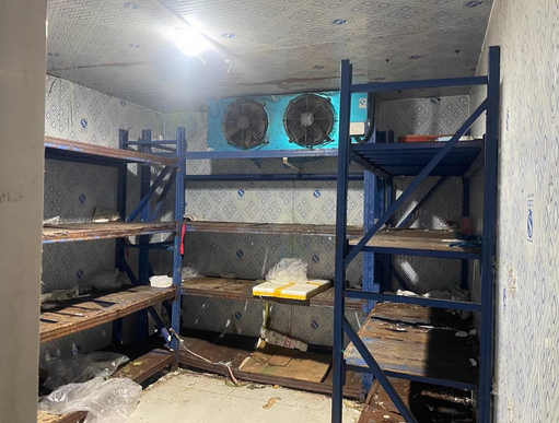 泉州地区超市处理烟酒柜、展示柜、货架、收银台、空调、电脑、生鲜货架、铁货架等