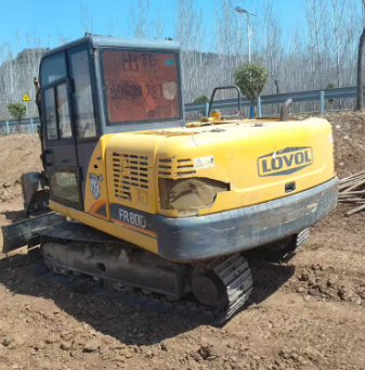 临沂地区处理19年雷沃60 17年雷沃80挖掘机