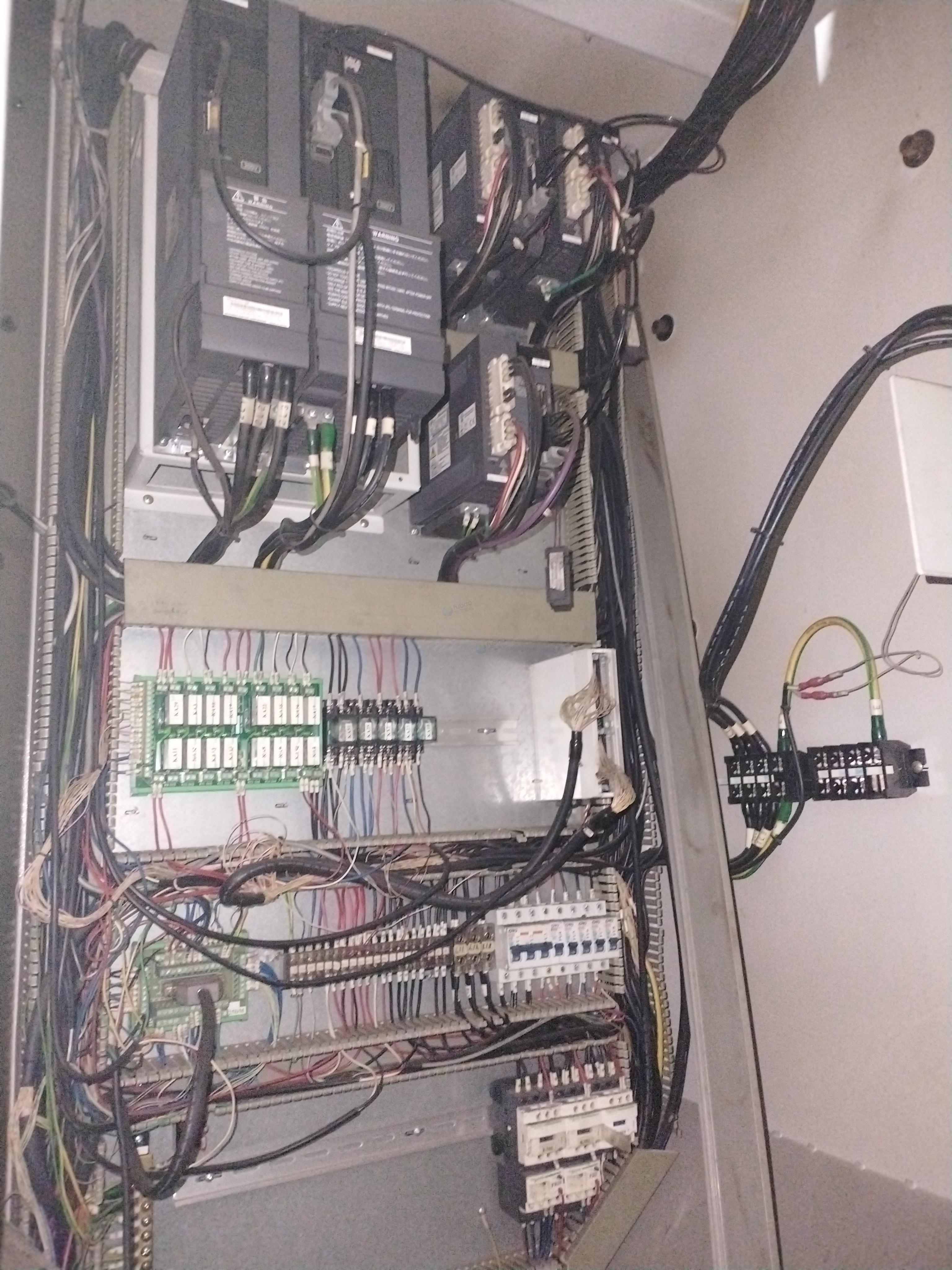 供应：加工中心3台