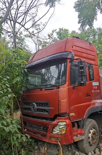 成都地区处理9米六罐车自带油机