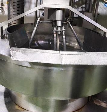 马鞍山地区产品调整处理燃气炒锅5台、卧式离心机1台