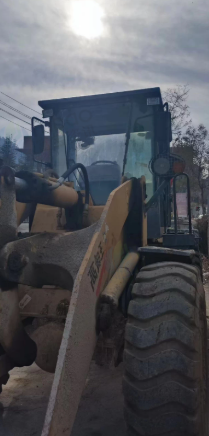 青岛地区处理山工ZL30E-II装载机