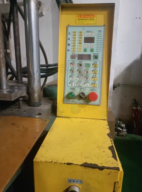 东莞地区个人处理天成机械四柱液压机