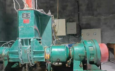 宁波地区处理橡胶密炼机、橡胶硫化机4台