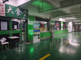 济南地区处理6台中央空调  烤箱 蒸箱 冰柜 展示台 桌椅板凳 消毒柜 纯铜电缆等