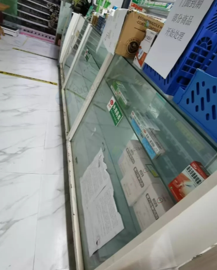 贵阳地区处理药店超市货架、阴凉柜等