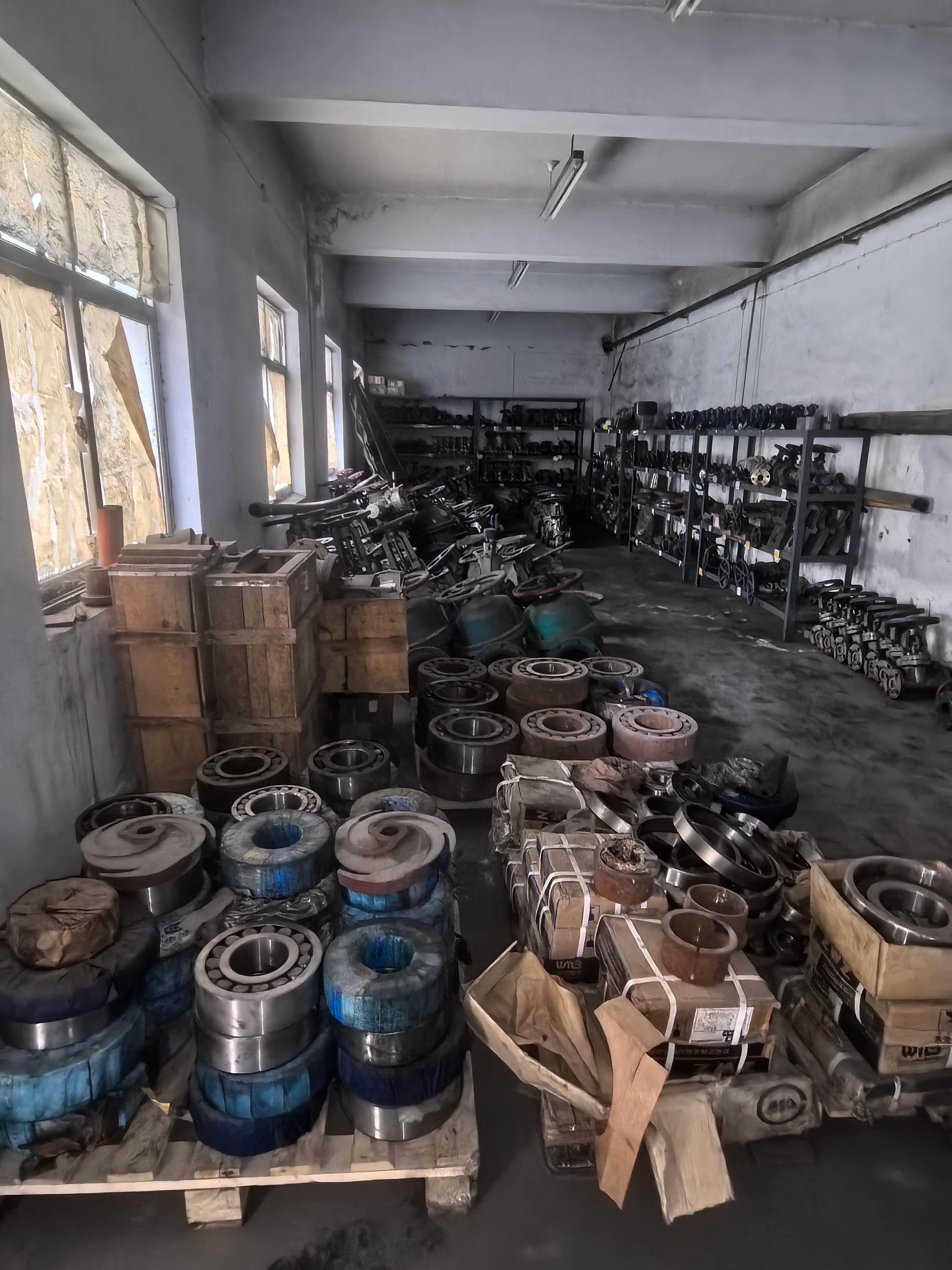 12月25日中卫新材料公司原材料（备品备件）资产一批转让公告