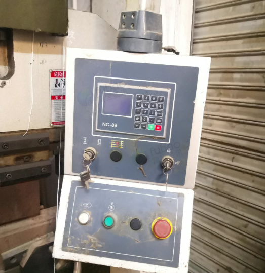 淮安地区工厂处理100T3.2m剪板折弯一套