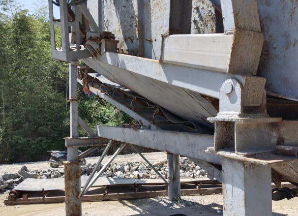 杭州地区工厂处理矿山设备一批