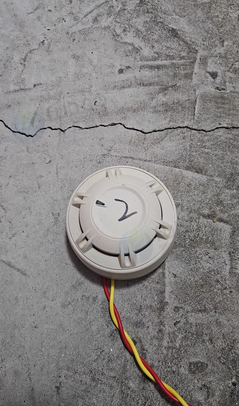 宜昌地区处理应急照明灯、安全出口指示灯、烟感器、报警控制器全套