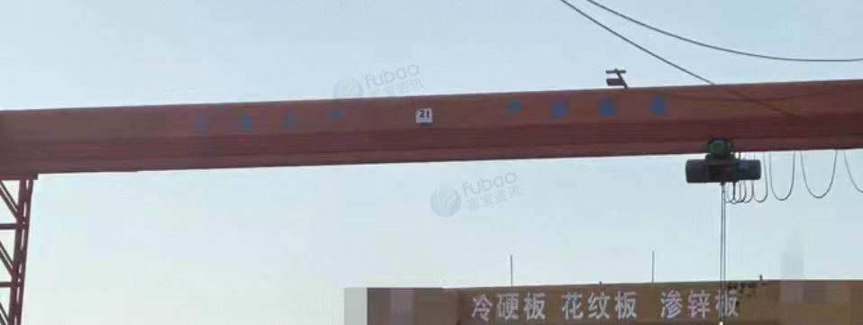 新乡地区厂房处理36吨地轨行车吊、两台开平机