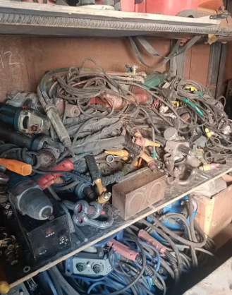 泰安地区处理40多台电焊机 倒链 焊条烘干机等