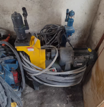 烟台地区处理4寸套丝机 2寸虎王套丝机 工具电缆线 电源箱等