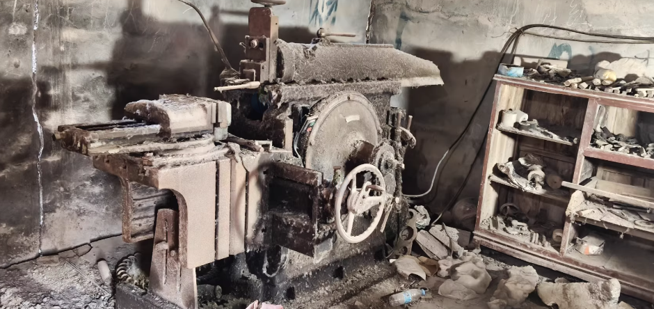 徐州地区工厂处理机床设备一批