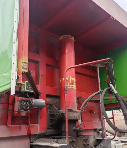 宜昌地区处理10.5米后翻自卸挂车