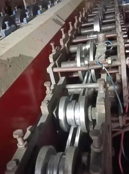 佛山地区处理125卷闸机自动切断机、7分槽轨机