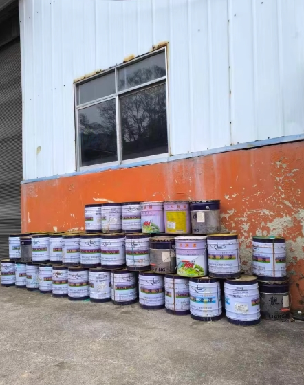 贵阳地区处理一批过期油漆