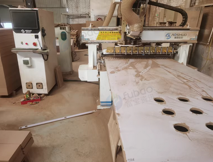 石家庄地区处理双仓吸塑1.2米皮子、48尺直排加工中心