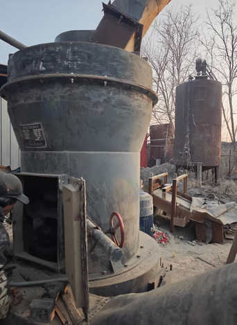 保定地区处理R型强压悬辊磨粉机，雷蒙磨一套