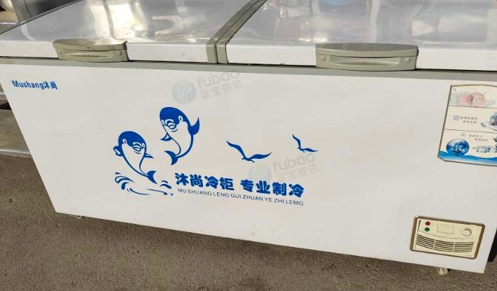 通辽地区处理两台真空包装机、刨肉机、五匹柜机空调、卧式冷柜、餐桌椅等