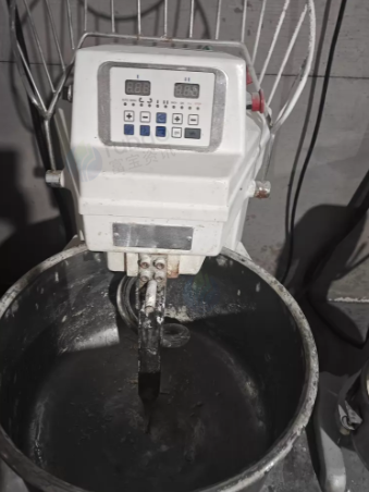 泰安地区处理和面机 醒箱 银鹰压面机 燃气烤箱 电饼铛等全套设备