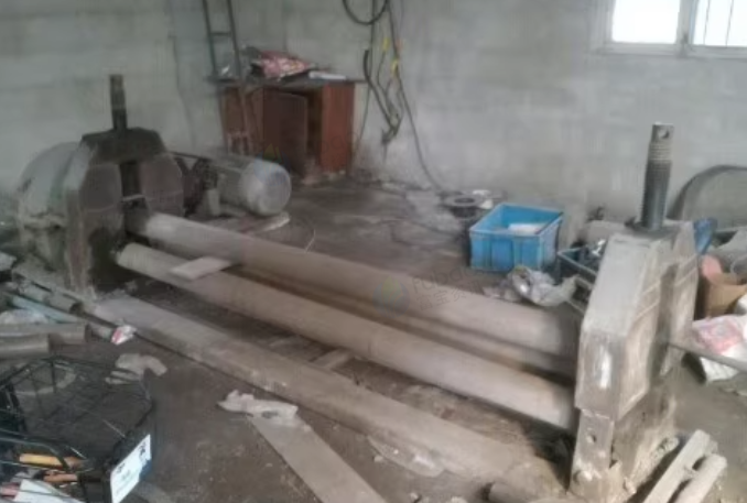 徐州地区工厂处理实心轴卷板机、等离子切割机、套丝机等