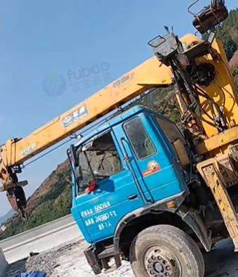 重庆地区处理石煤12吨随车吊