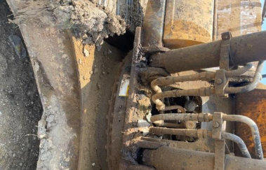 泉州地区处理三一215挖掘机