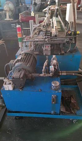 廊坊地区处理注塑机、上料机4台，线盒冲孔机