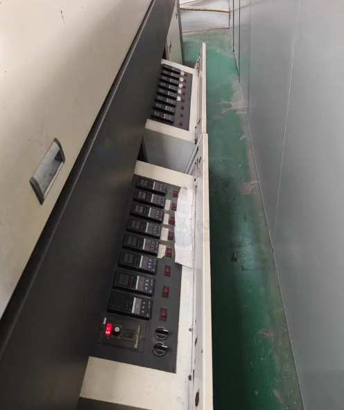 东莞地区工厂处理8温区回流焊经济型、15KW20匹的空压机、LED切角测试一体机