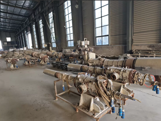 徐州地区工厂处理通塑200-600PE波纹管生产线6台