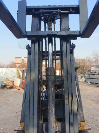 青岛地区处理3吨山推叉车