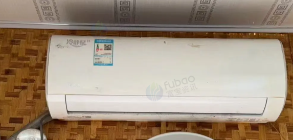 西双版纳地区店铺处理餐饮设备、家具、冰柜、空调、桌椅、厨具等