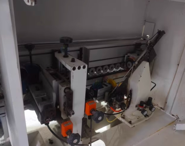 六盘水地区处理极东KDT-360D封边机