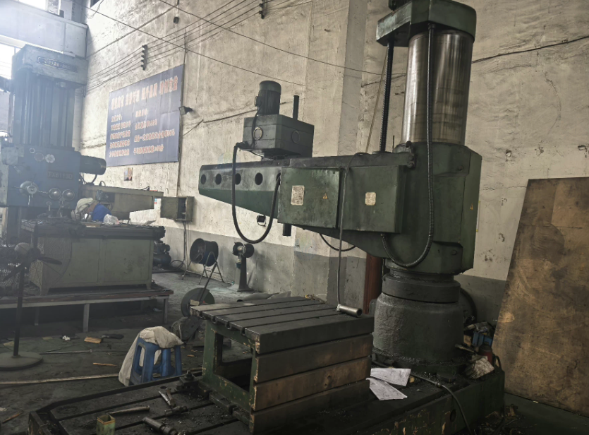 常州地区工厂处理桂林正菱机床厂Z3080钻床1台、TJK6916数控落地镗铣床1台