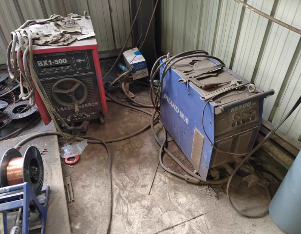 常州地区工厂处理剪板机2台、冲床、电焊机等设备