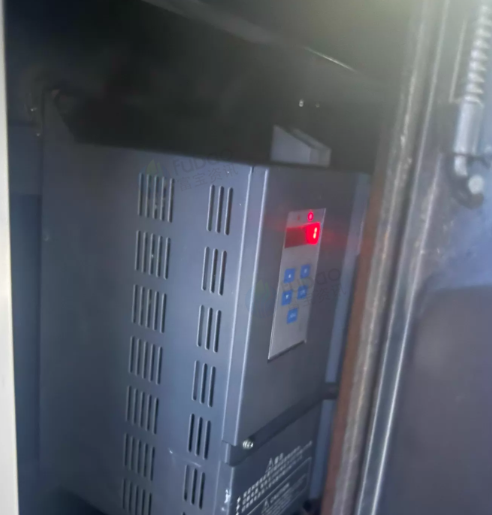 常州地区工厂处理80T震雄注塑机