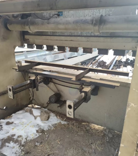 大同地区处理鲁南160吨2500折弯机