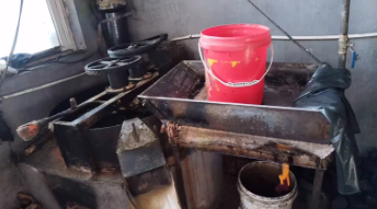 青岛地区处理古老油炸机一套