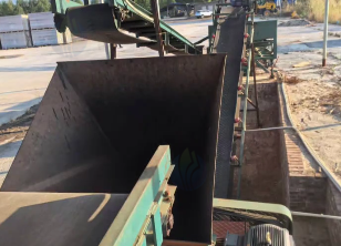 来宾地区木片厂处理整套生产设备、两台铲车、变压器等