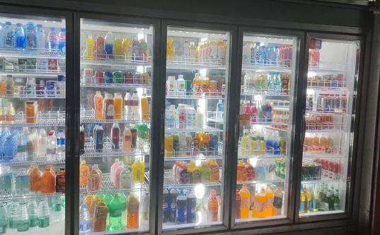 佛山地区处理便利店设备一套、饮料柜、货架