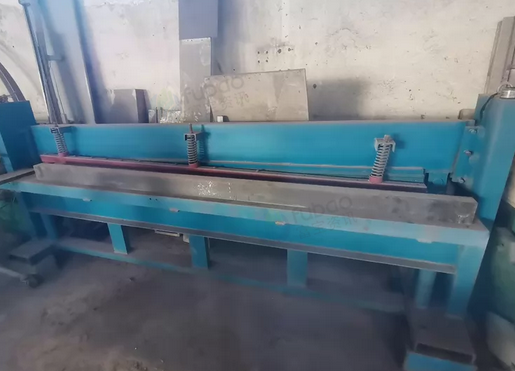 南宁地区工厂处理1.5米折弯机、3.2米剪板机、双工位液压冲床等