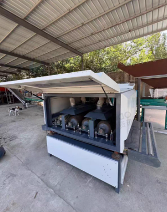 泰安地区工厂处理3台等离子切割机 3条输送带 木工磨光机 振动筛