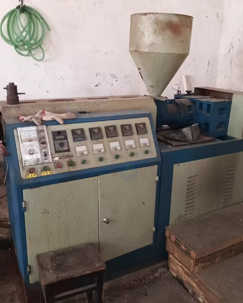 绍兴地区处理塑料挤出机、牵行机、粉碎机、气泵