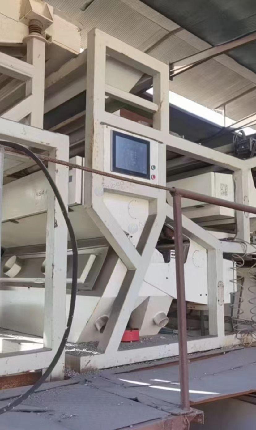 巴彦淖尔地区处理色选机、空压机、储气罐、输送带等